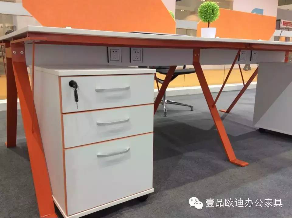 壹品歐迪攜新品亮相2015上海家具展！