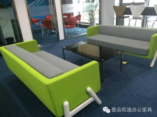 【央視新聞客戶端】京東JD讓老百姓放心網購，壹品歐迪讓京東JD綠色辦公