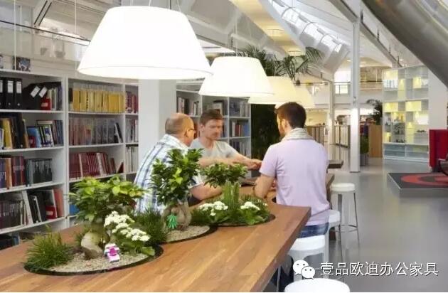 為什么辦公室里一定要養植物？-壹品歐迪辦公家具